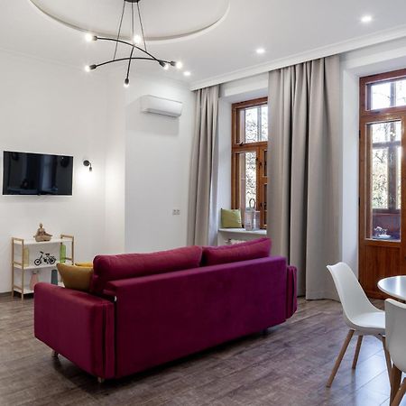 Yaroslav Val Lux Apartments Kyiv Exterior photo